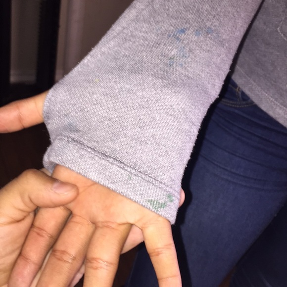 2 Sweaters - Picture 3 of 8